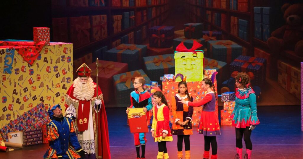 Sinterklaas & Pietenkidz (3+) – Het mysterie van het pratende pakje in Lelystad