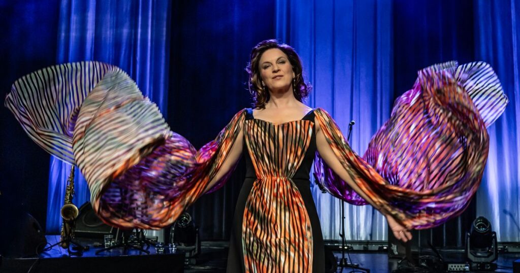 Fay Claassen Sings Barbra’s Christmas Songs in Lelystad